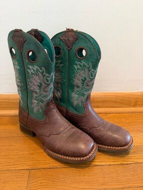 NEW Shyanne Women's Turquoise Xero Gravity Western Wide Square Toe Boots - 7.5